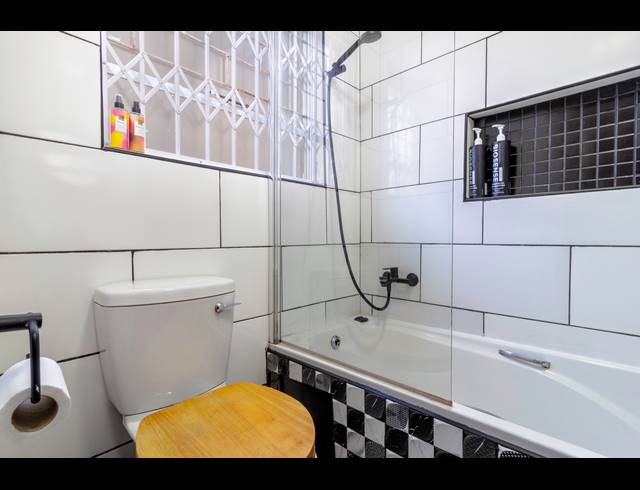 3 BEDROOM TOWNHOUSE FOR SALE IN WILGEHEUWEL